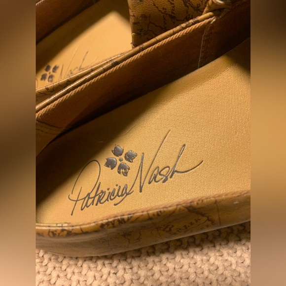 Patricia Nash Lola Slip-On Flats Map Print Sz. 8.5 EUC - Picture 4 of 15